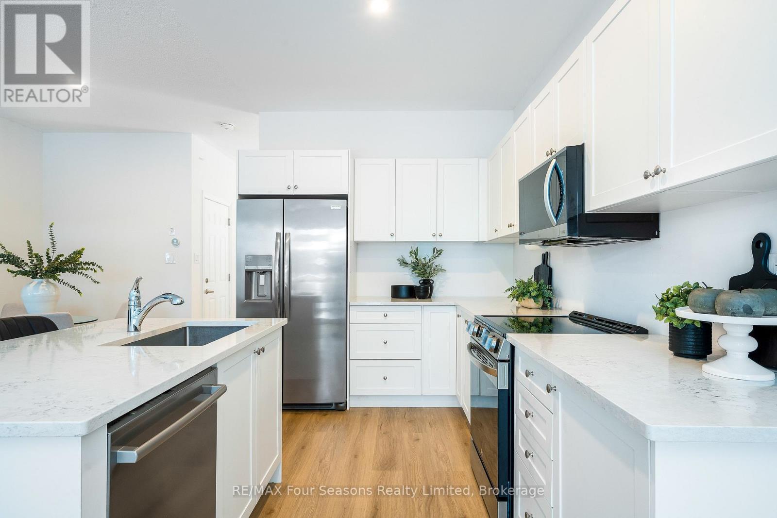 248 DUNCAN STREET, Clearview (Stayner) — photo 4