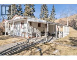 332 Third Street W, Cochrane, AB T4C1Z6 Photo 30