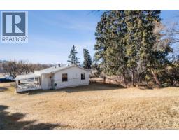 332 Third Street W, Cochrane, AB T4C1Z6 Photo 33