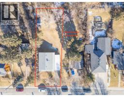3pc Bathroom - 332 Third Street W, Cochrane, AB T4C1Z6 Photo 6