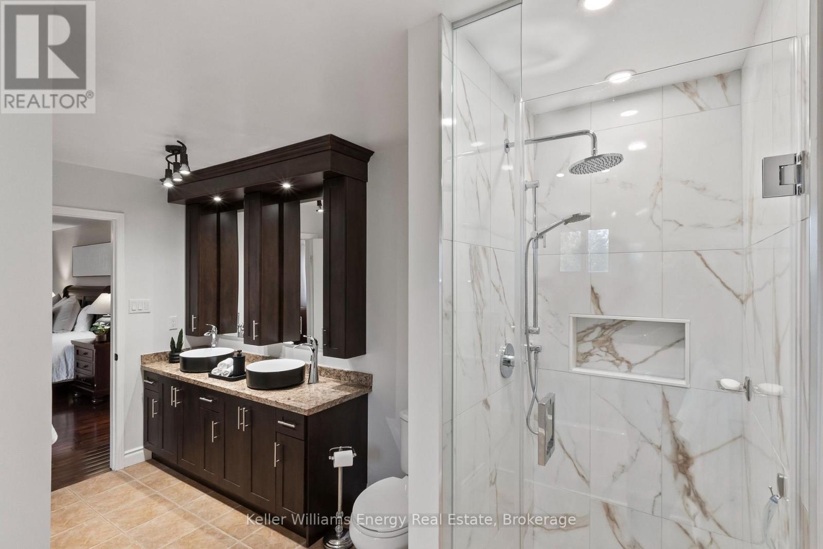 523 PALMTREE CRESCENT - 23