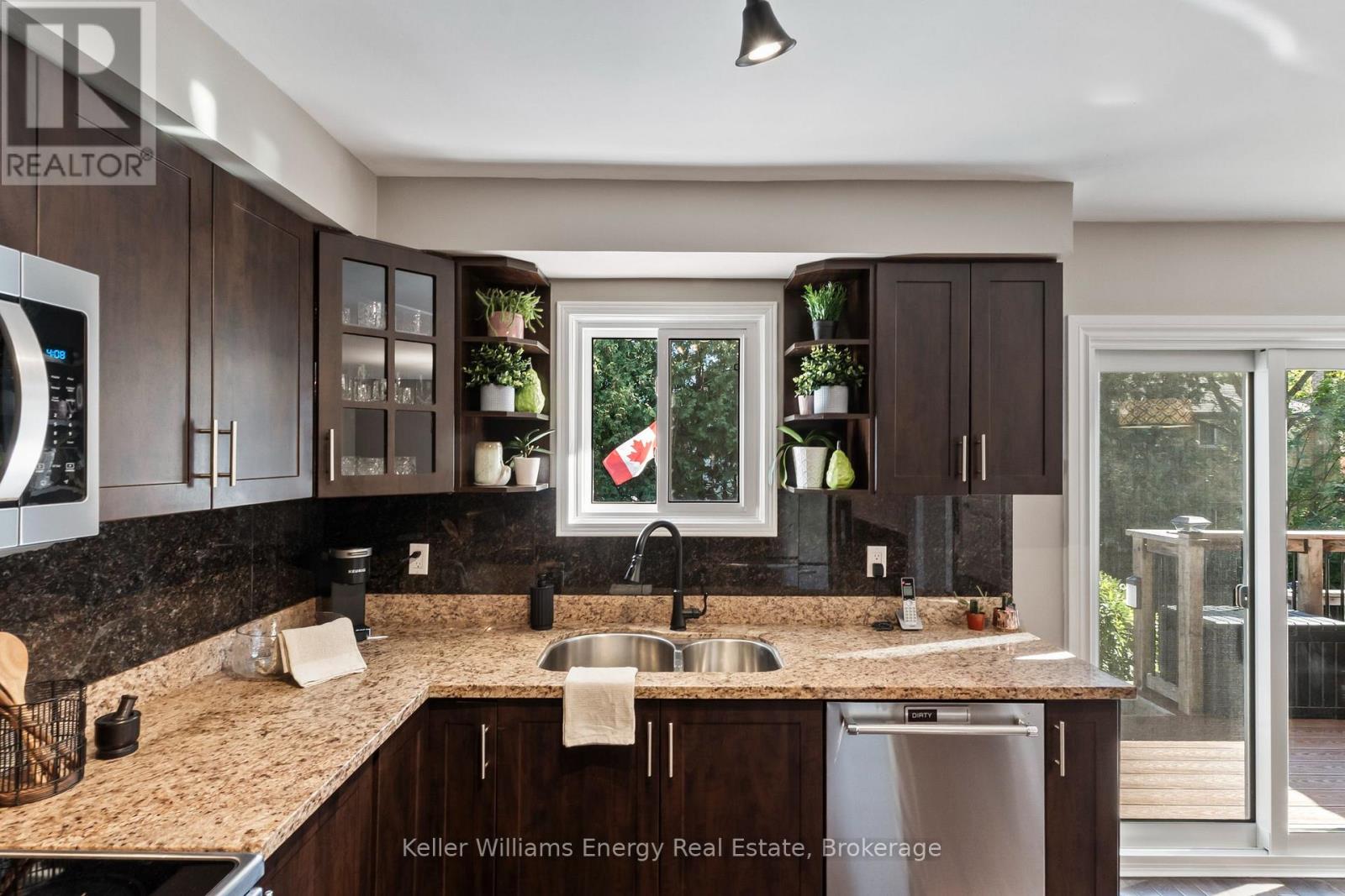 523 PALMTREE CRESCENT, Oshawa (Eastdale) — photo 3