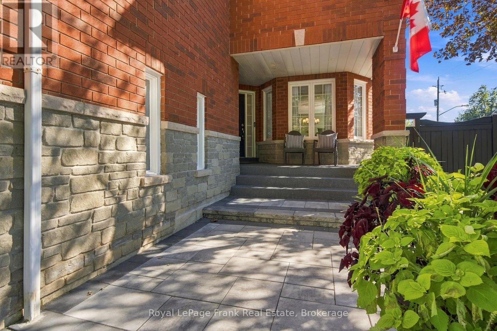 58 PARNELL CRESCENT, Whitby (Pringle Creek) — photo 3