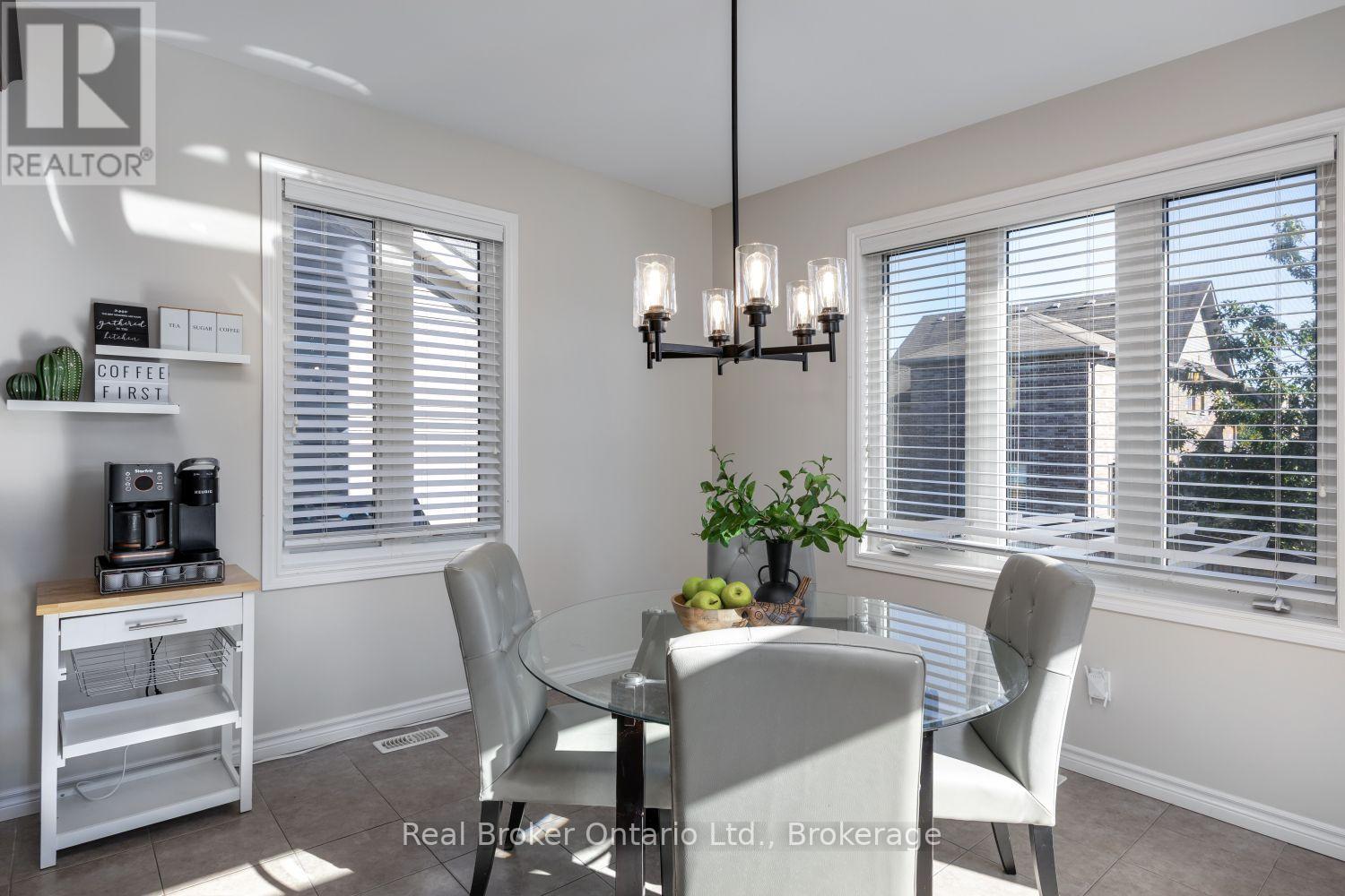 110 SUMERSFORD DRIVE - Image 17