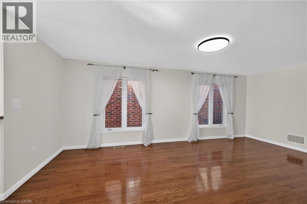 103 EMICK Drive, Ancaster — photo 10
