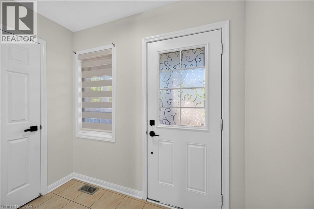 103 EMICK Drive, Ancaster — photo 6