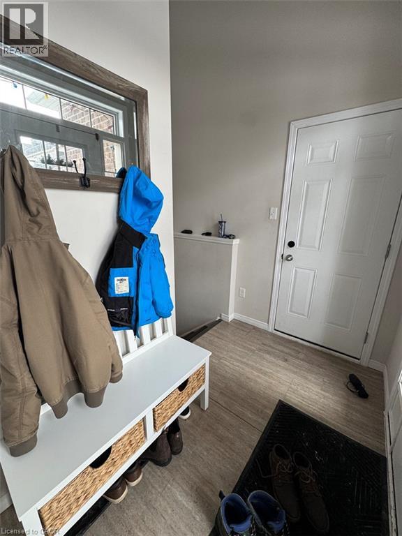 205 RACHEL Crescent Unit# B — photo 2