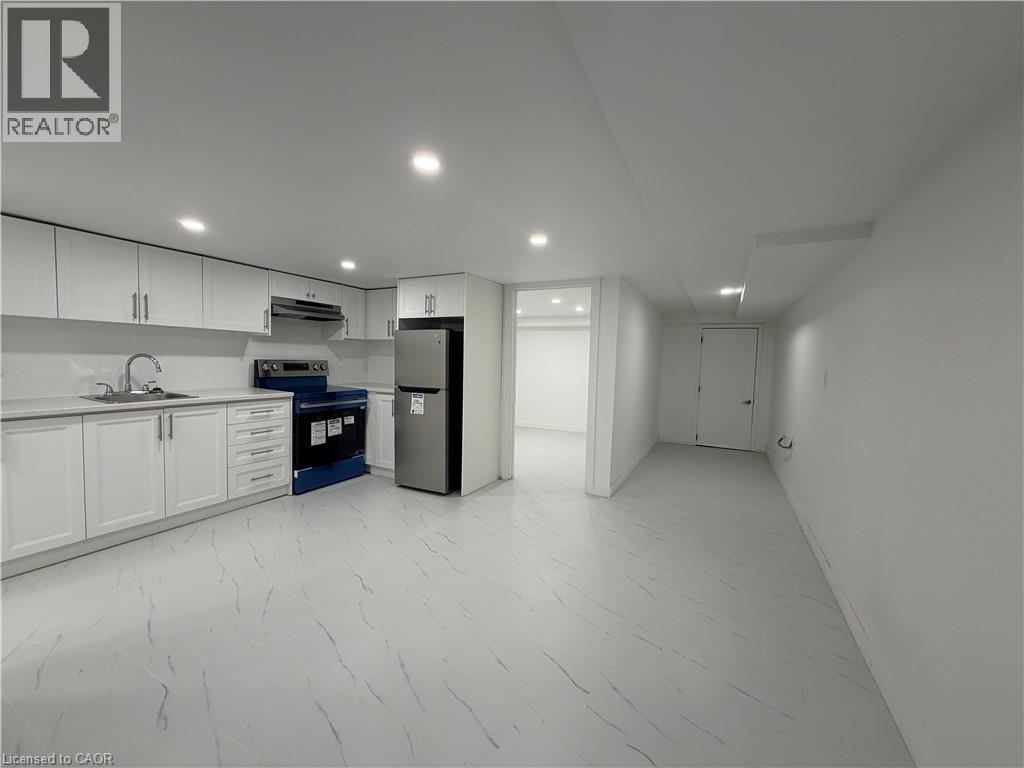 804 ST CLAIR Avenue W Unit# BSMT, Toronto