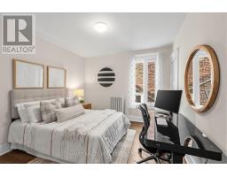 61 Appleton Avenue, Toronto, ON M6E3A4 Photo 16