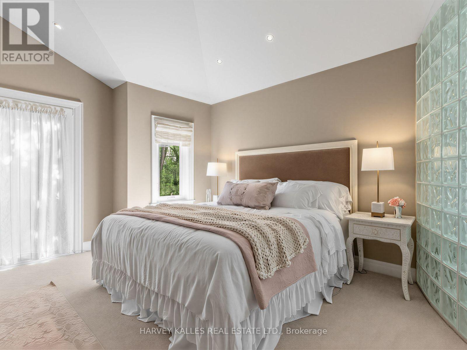 397 BROOKE AVENUE - 8