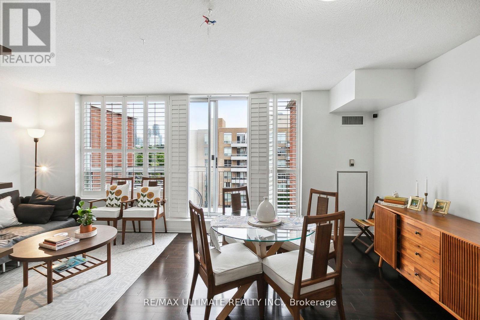 #PH14 300 BALLIOL STREET - 15