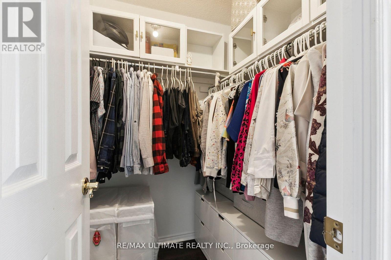 #PH14 300 BALLIOL STREET - 23