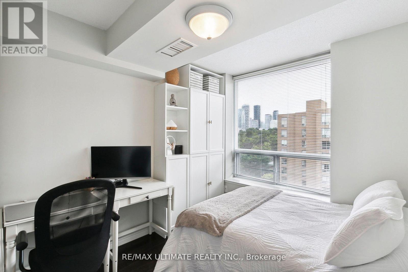 #PH14 300 BALLIOL STREET - 25