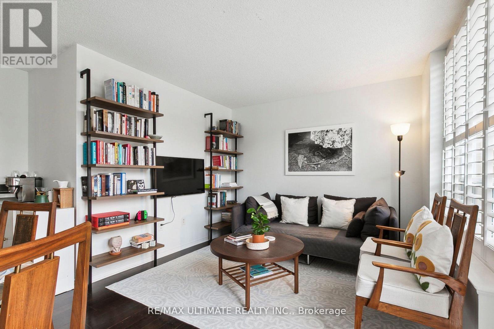 #PH14 300 BALLIOL STREET - 9