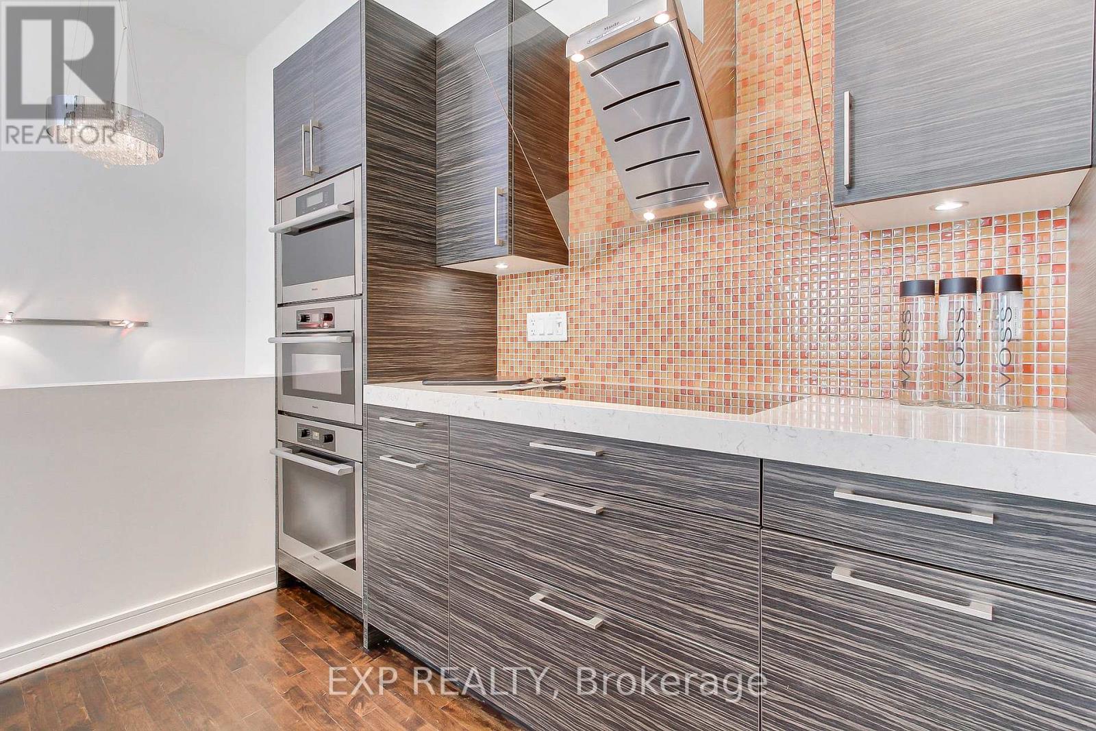 #4 306 SACKVILLE STREET - Image 27