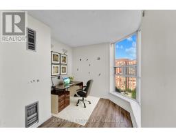 1510 - 2466 Eglinton Avenue E, Toronto, ON M1K5J8 Photo 12