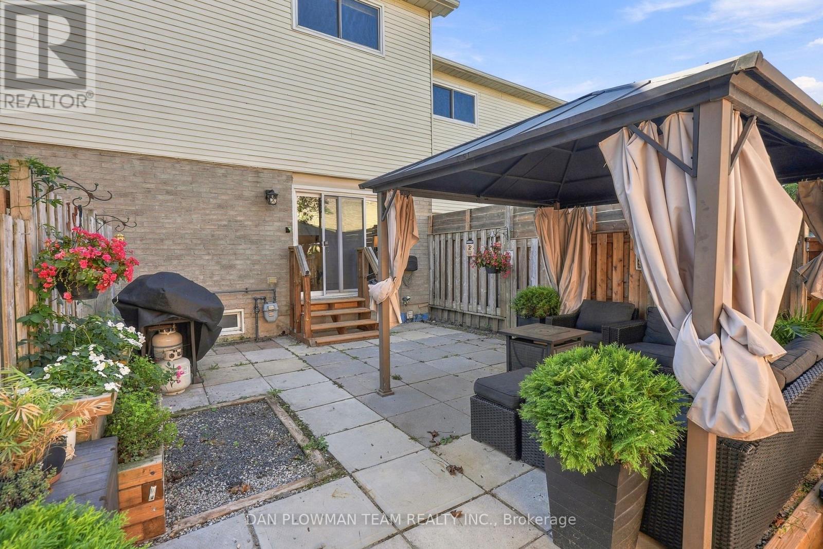 #81 1133 RITSON ROAD N - Image 31