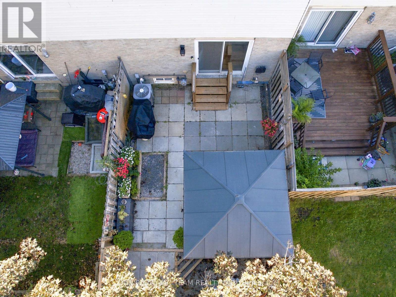 #81 1133 RITSON ROAD N - 33