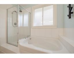 19670 68a Avenue, Langley, BC V2Y3H2 Photo 18