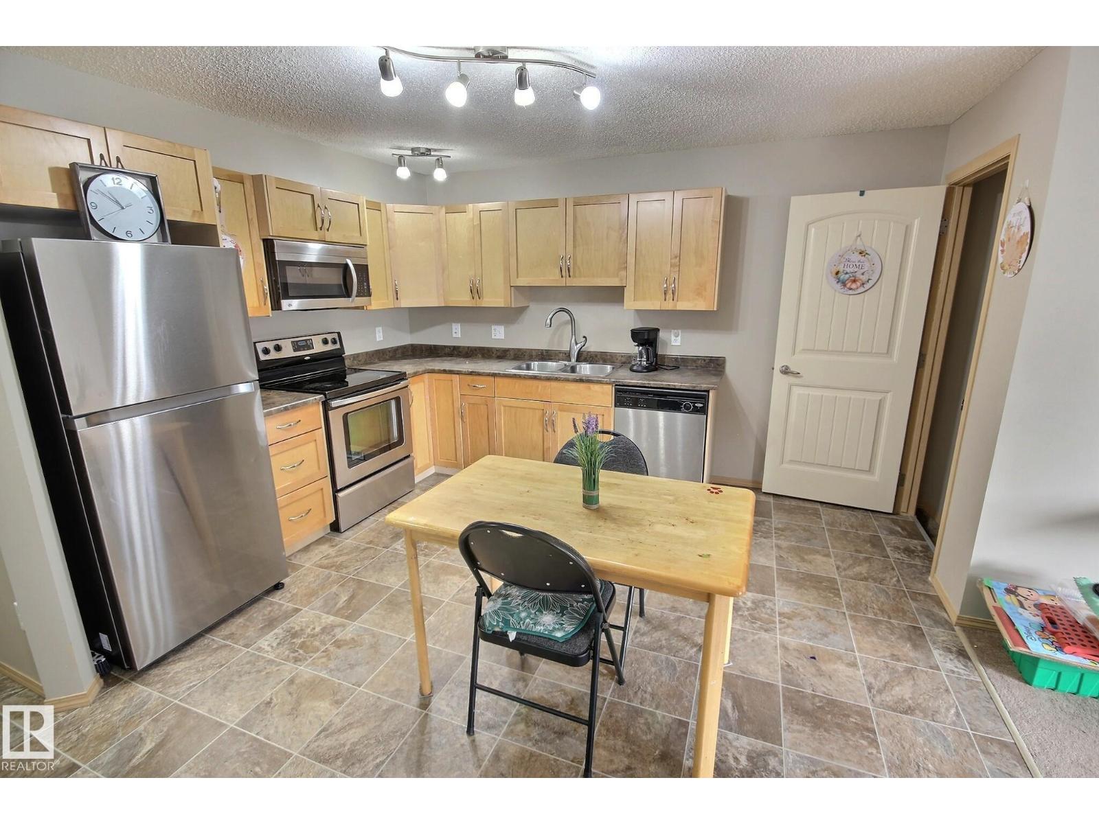 #16 604 62 ST SW - 3