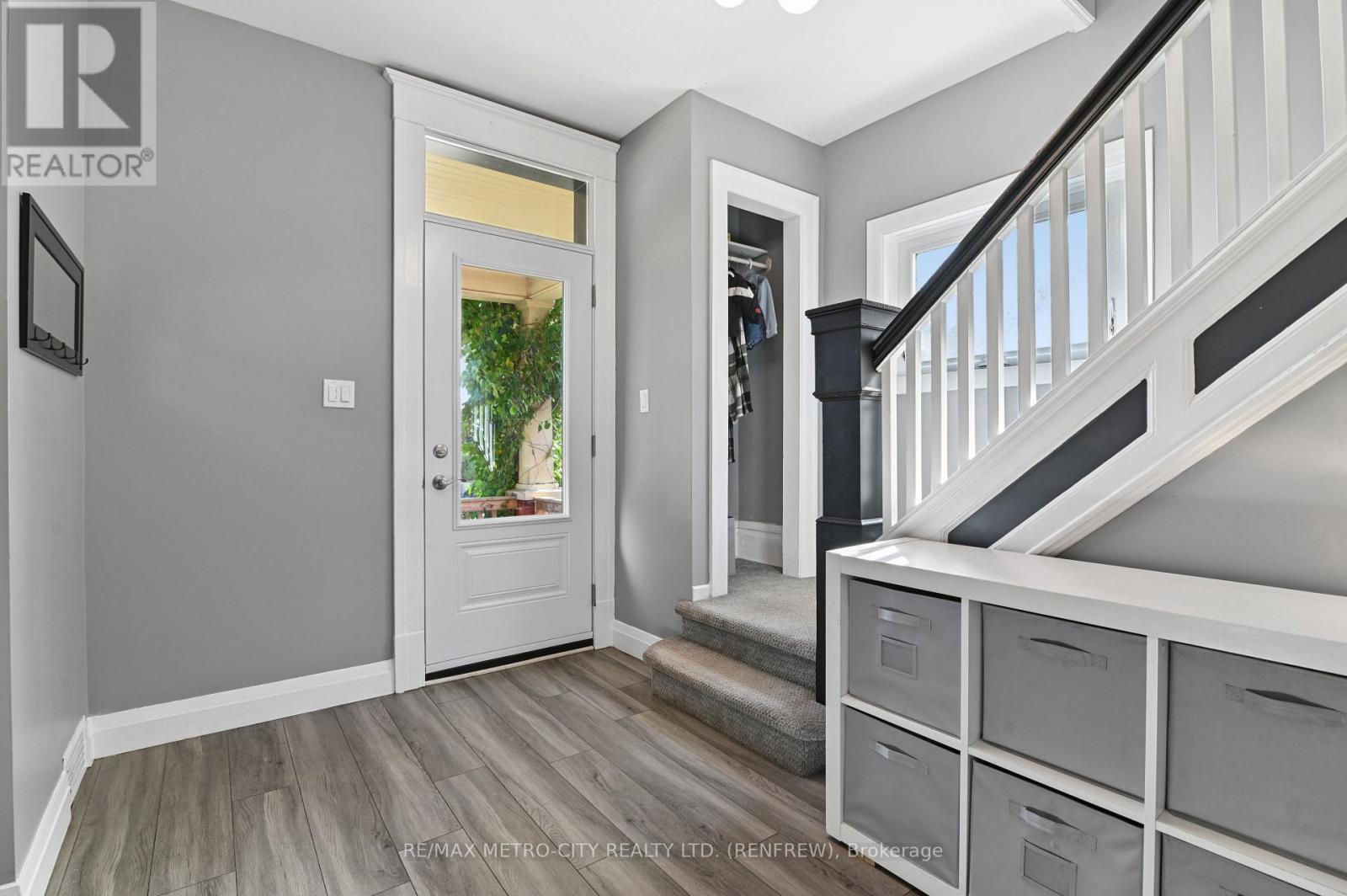 450 BARR STREET - 4