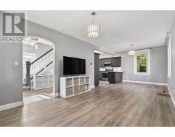 Family room - 450 Barr Street, Renfrew, ON K7V1K1 Photo 10