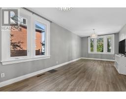 Kitchen - 450 Barr Street, Renfrew, ON K7V1K1 Photo 12