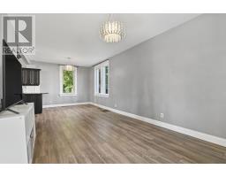 Living room - 450 Barr Street, Renfrew, ON K7V1K1 Photo 9