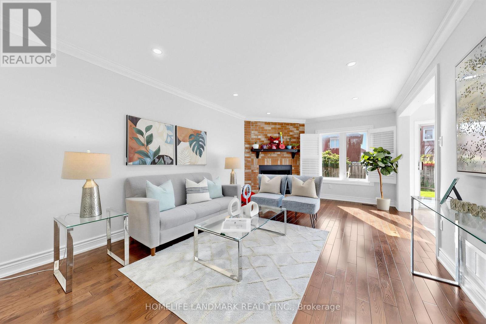 106 CLARION CRESCENT - 11
