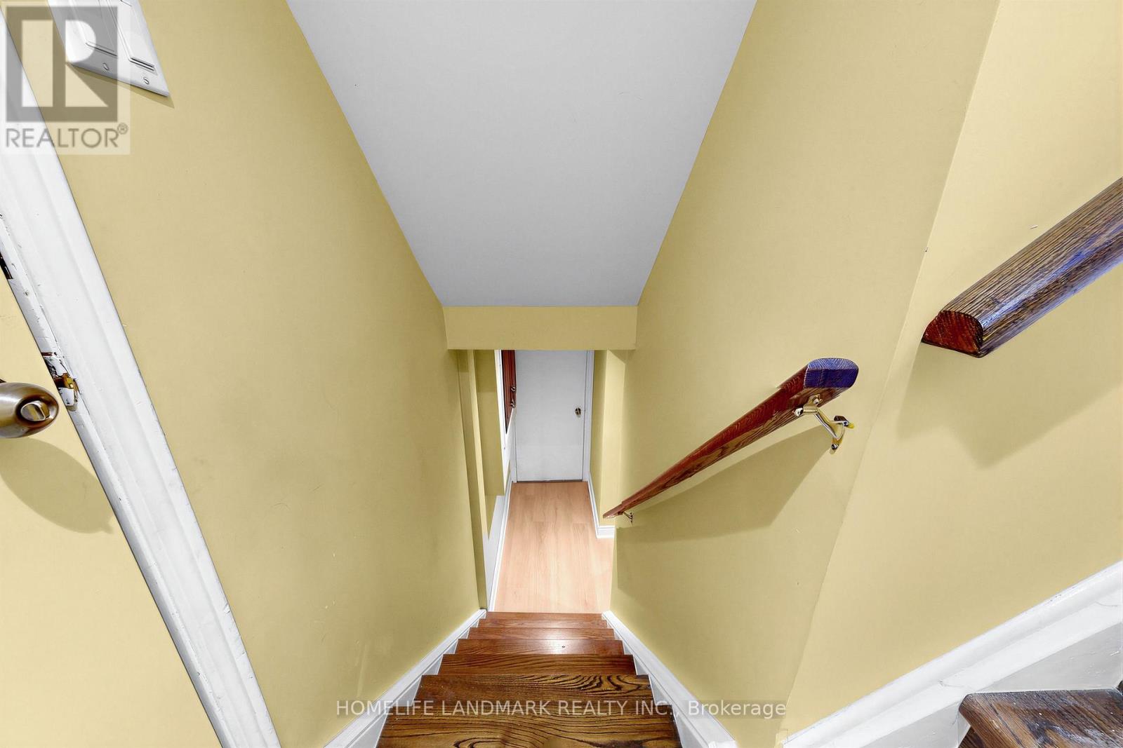 106 CLARION CRESCENT - 21