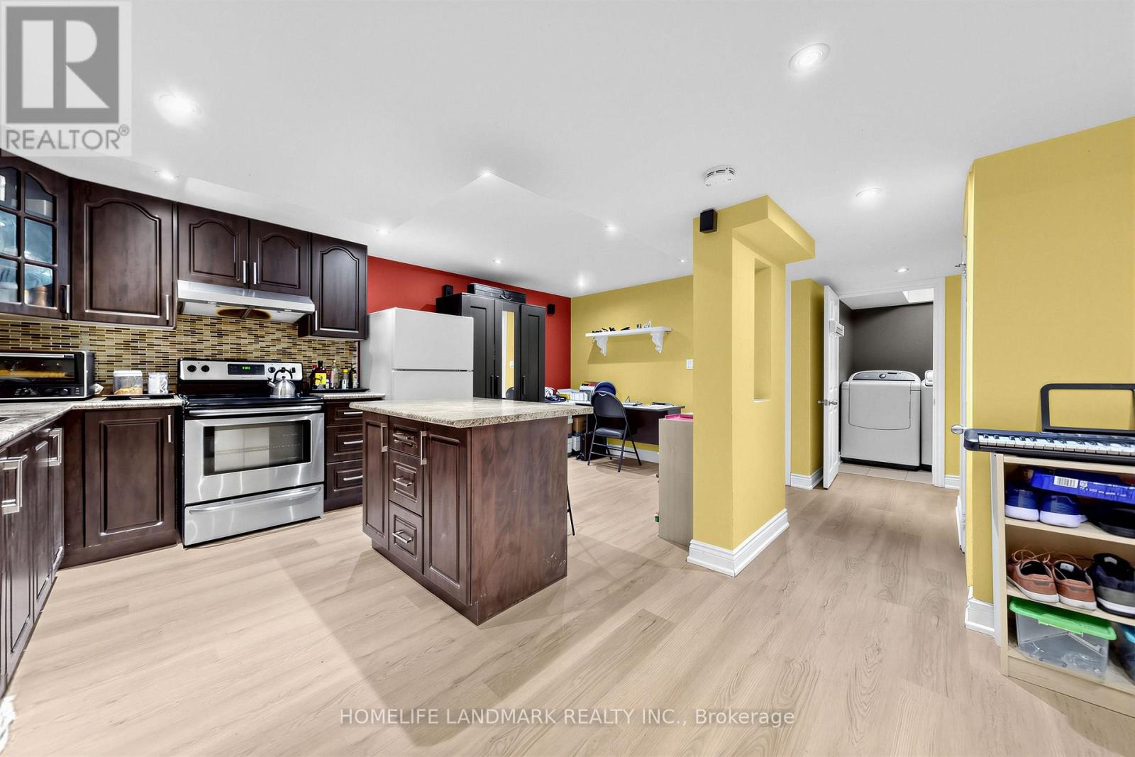 106 CLARION CRESCENT - 23
