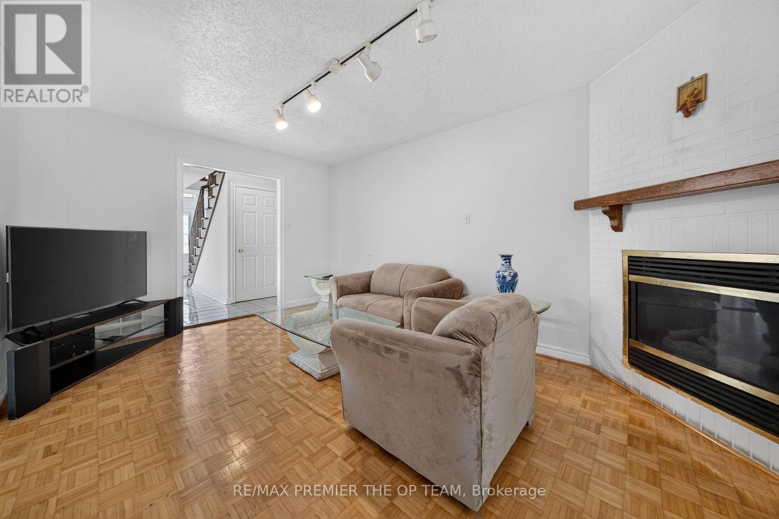 151 STELLICK AVENUE - 18
