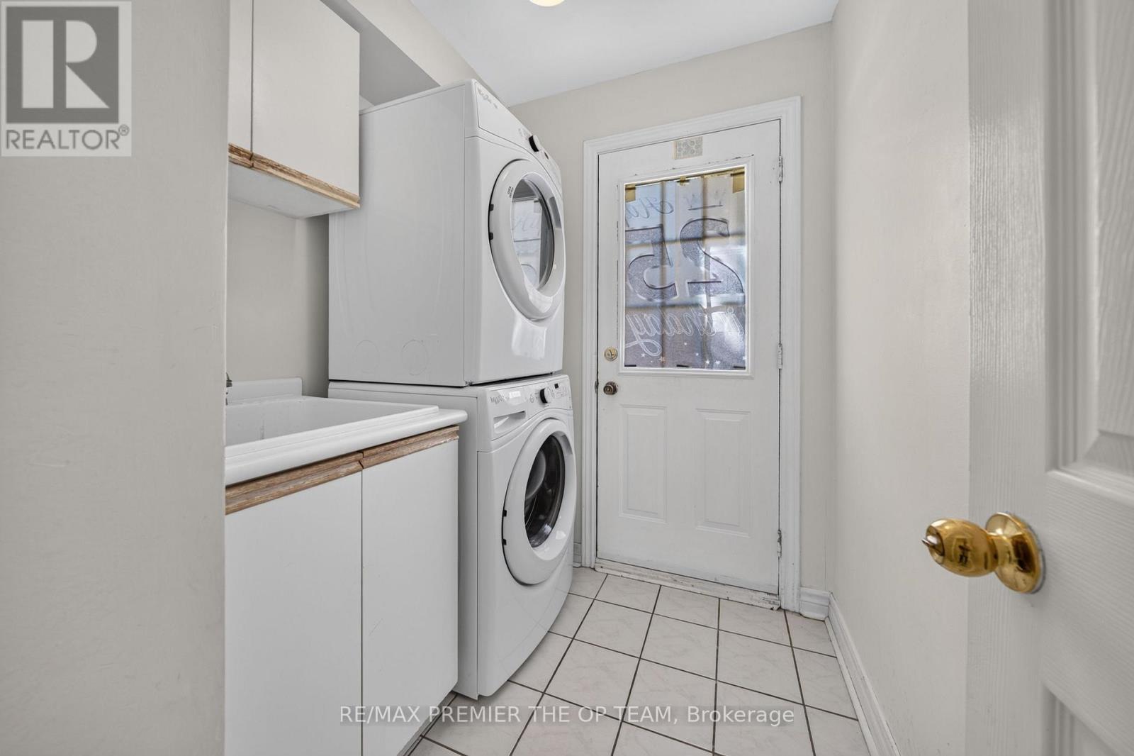 151 STELLICK AVENUE - 22