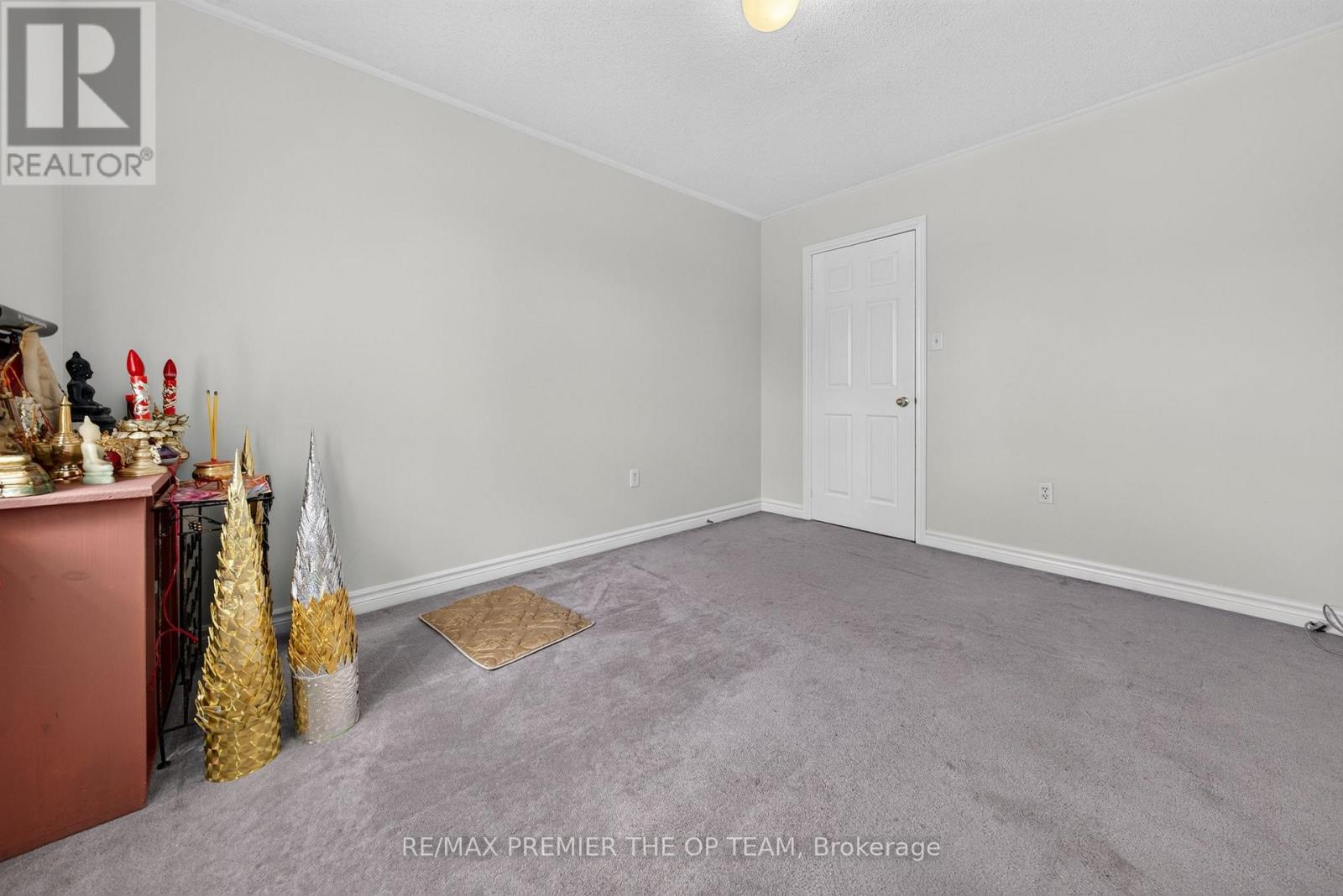 151 STELLICK AVENUE - Image 35
