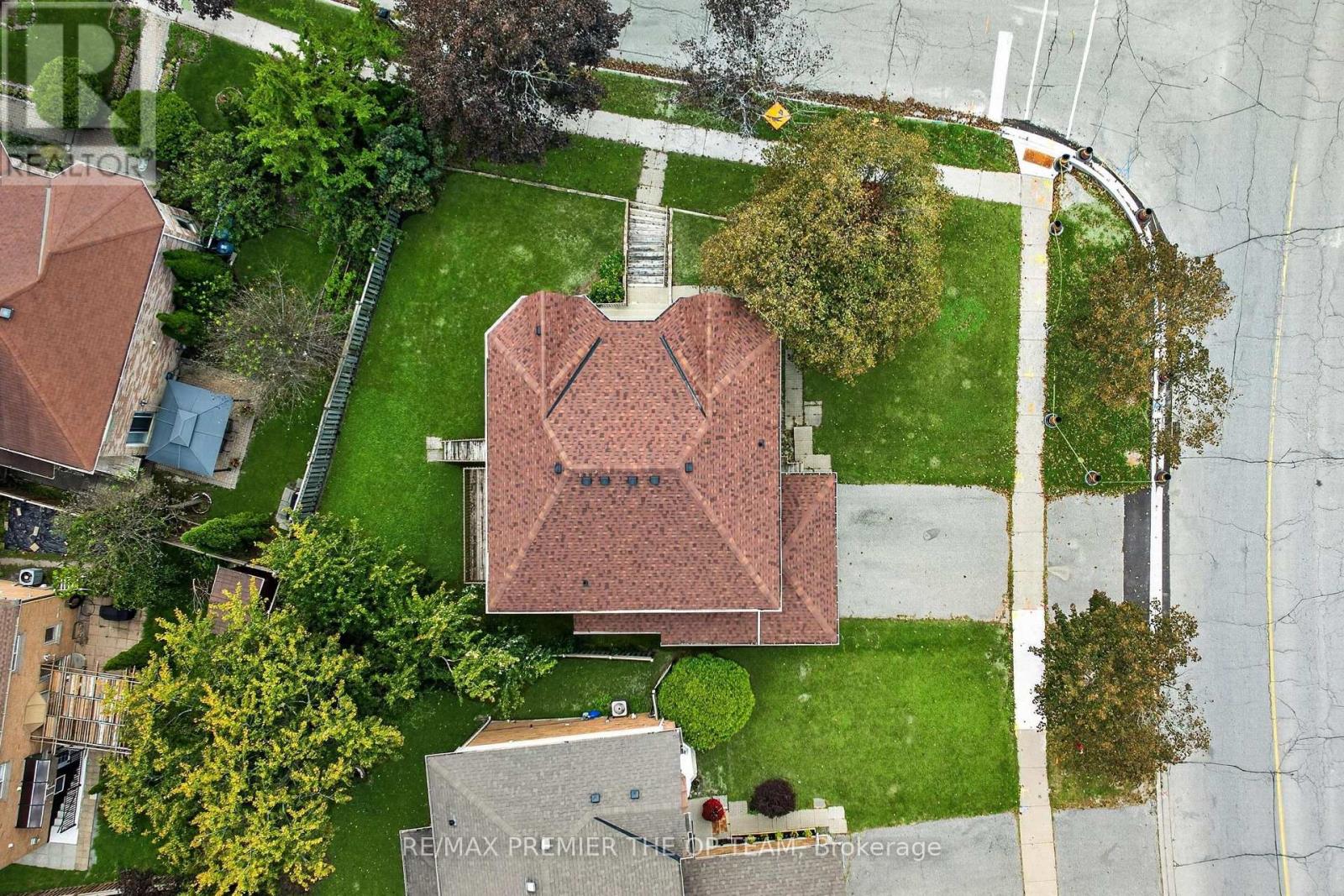 151 STELLICK AVENUE - Image 41