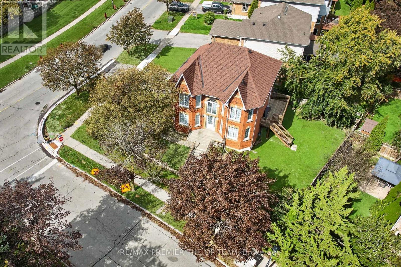 151 STELLICK AVENUE - Image 44
