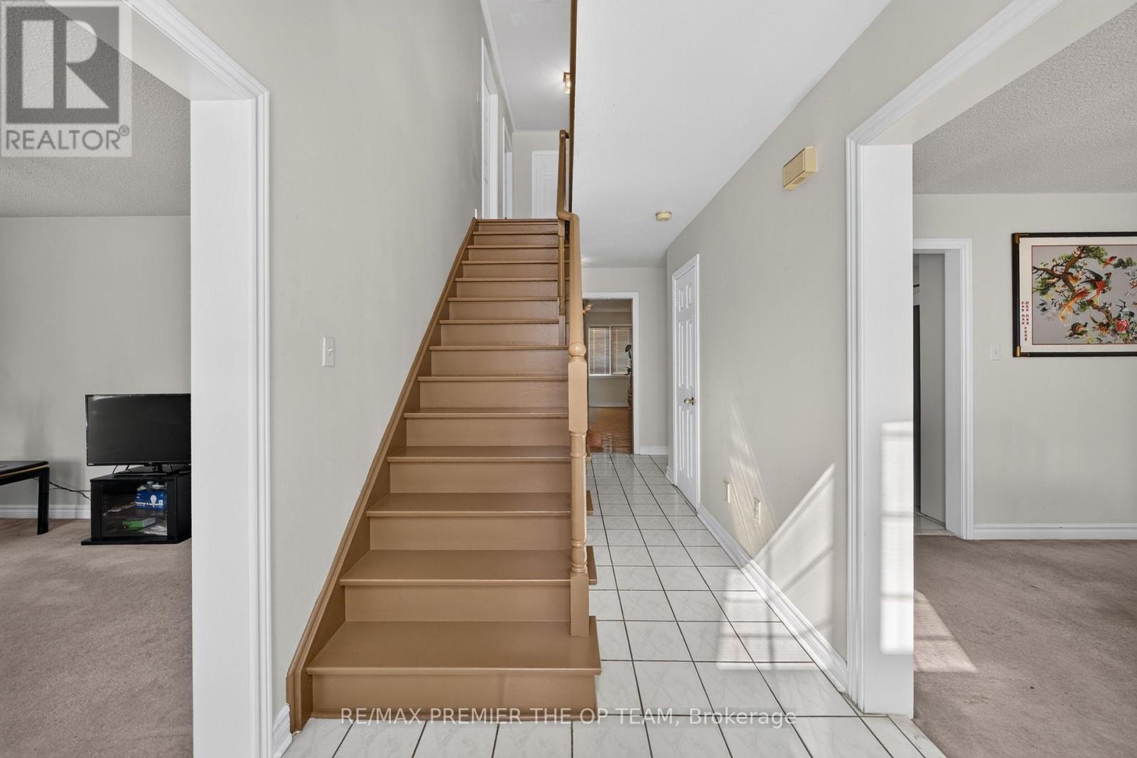 151 STELLICK AVENUE - 5