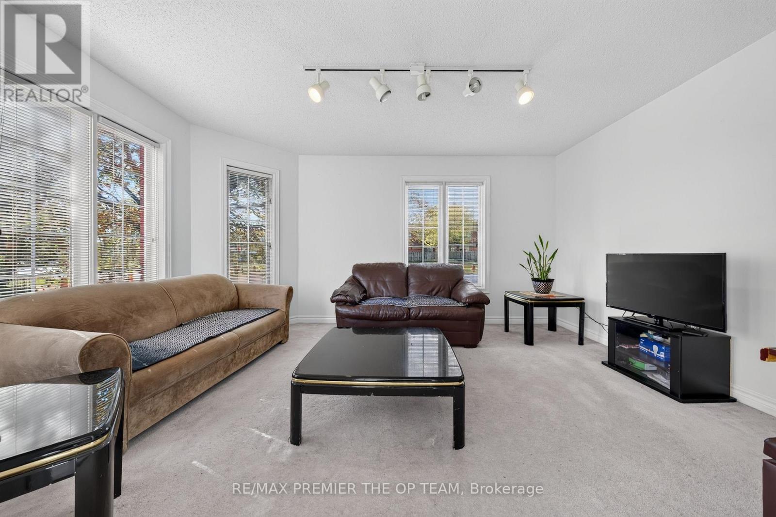 151 STELLICK AVENUE - 6