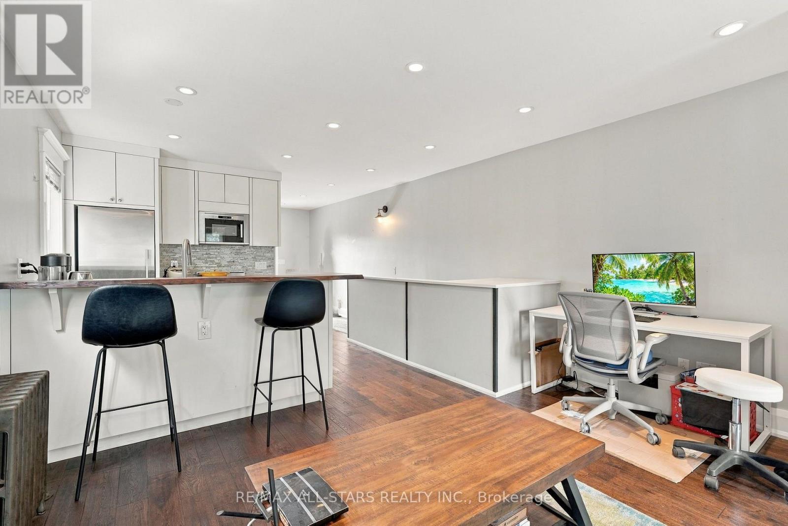 435 MORTIMER AVENUE - 14
