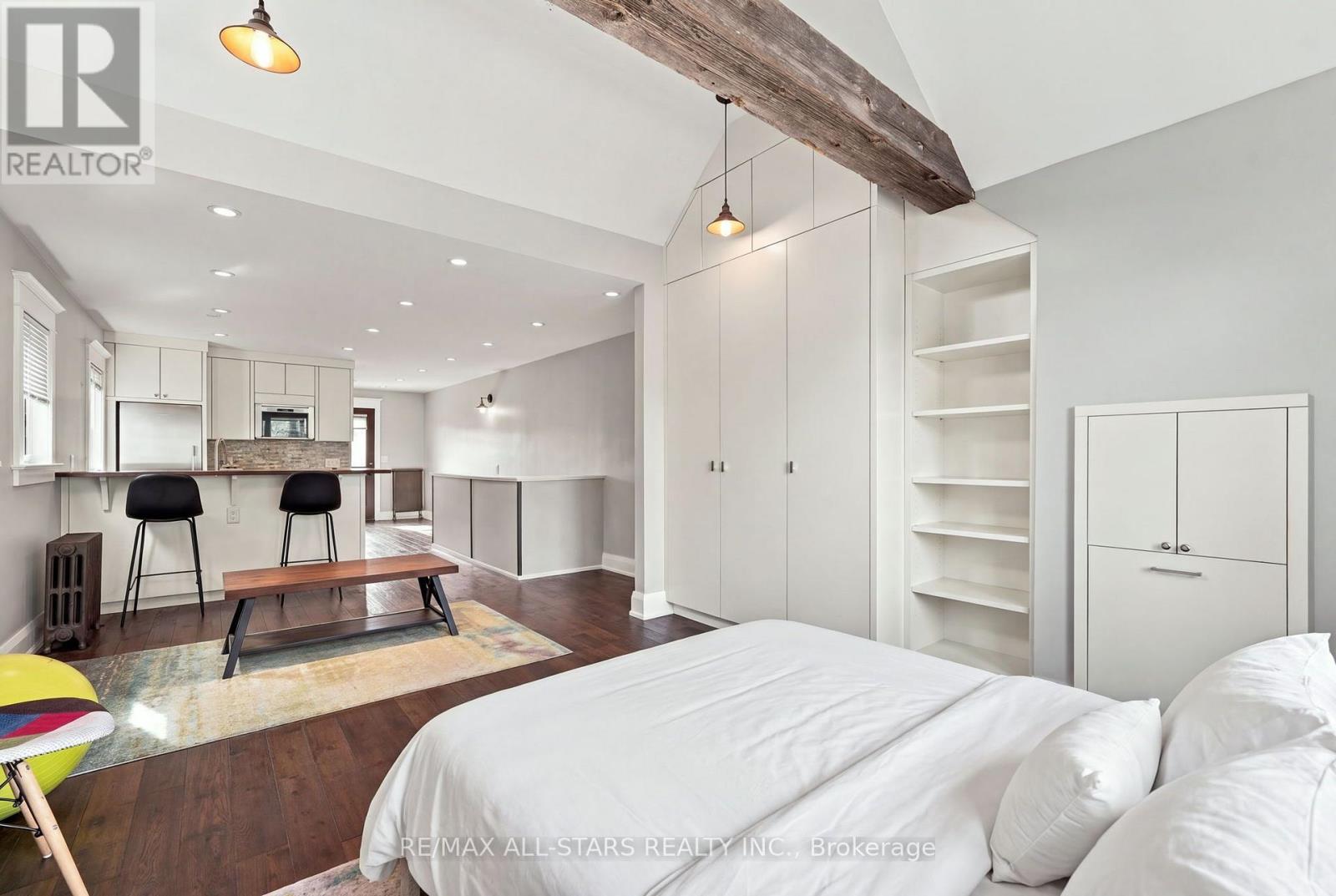 435 MORTIMER AVENUE - 10