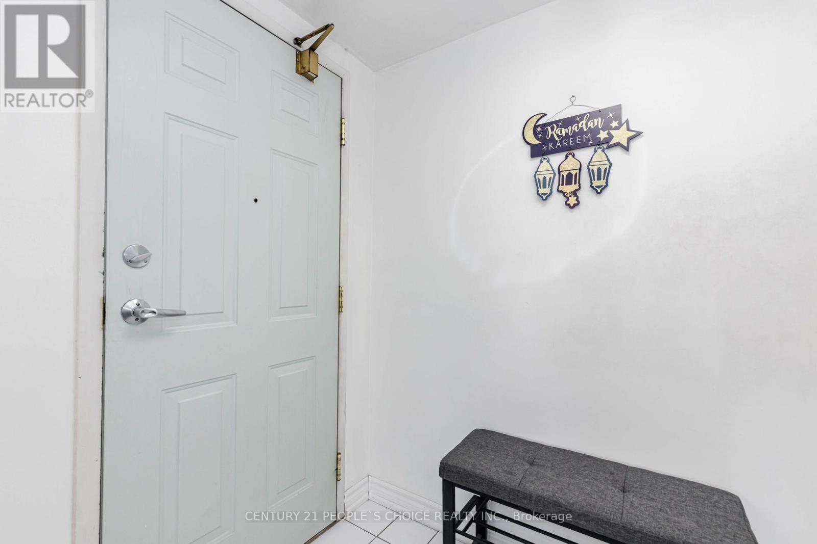 #1015 250 WEBB DRIVE - 10