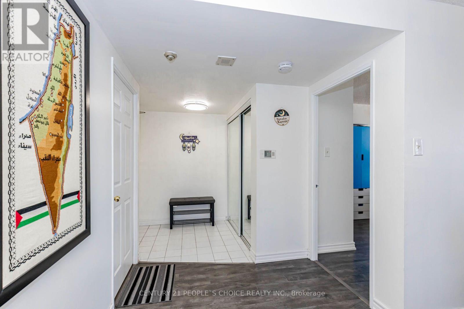 #1015 250 WEBB DRIVE - 12