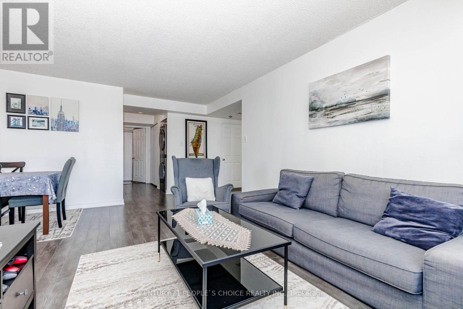 #1015 250 WEBB DRIVE - 16
