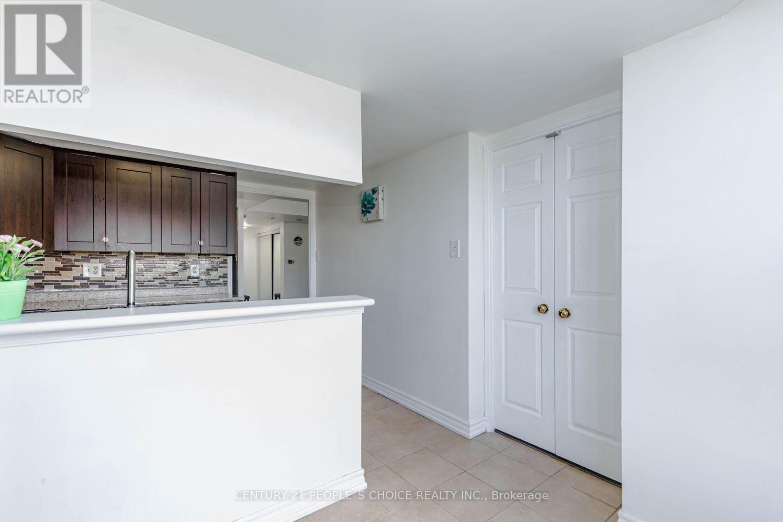 1015- 250 Webb Drive, Mississauga, ON photo 27