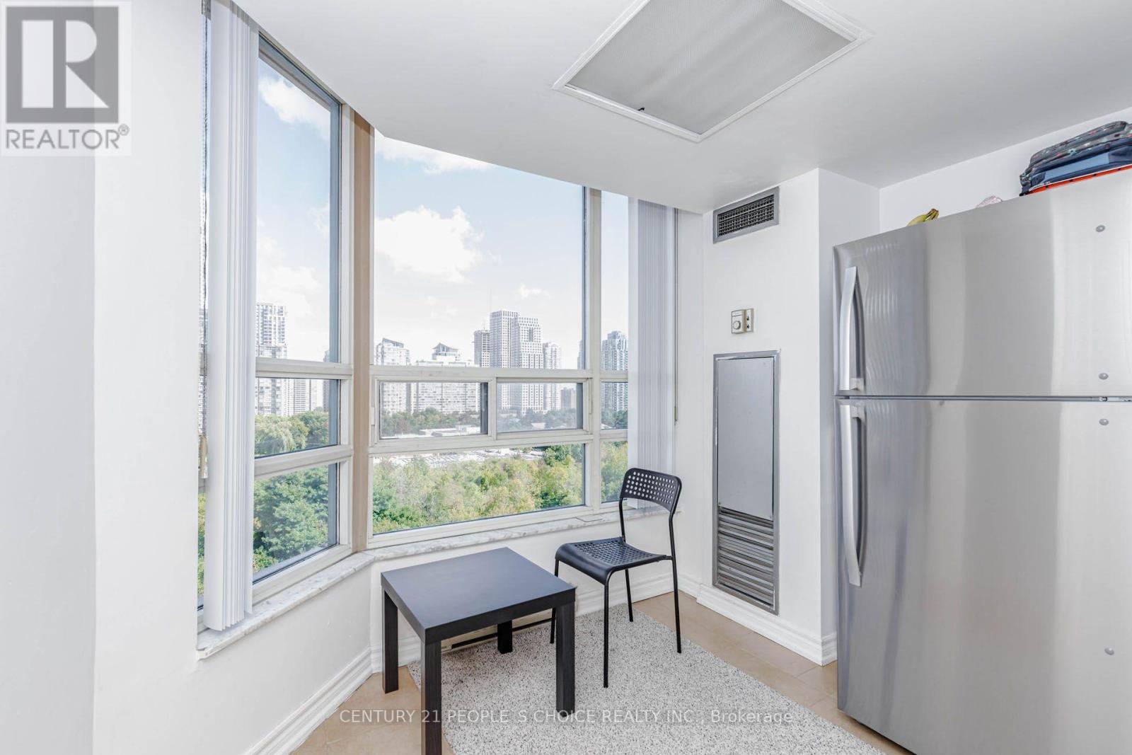 #1015 250 WEBB DRIVE - 29