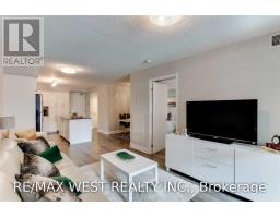 443 - 36 Via Bagnato, Toronto, ON M6A1C3 Photo 6