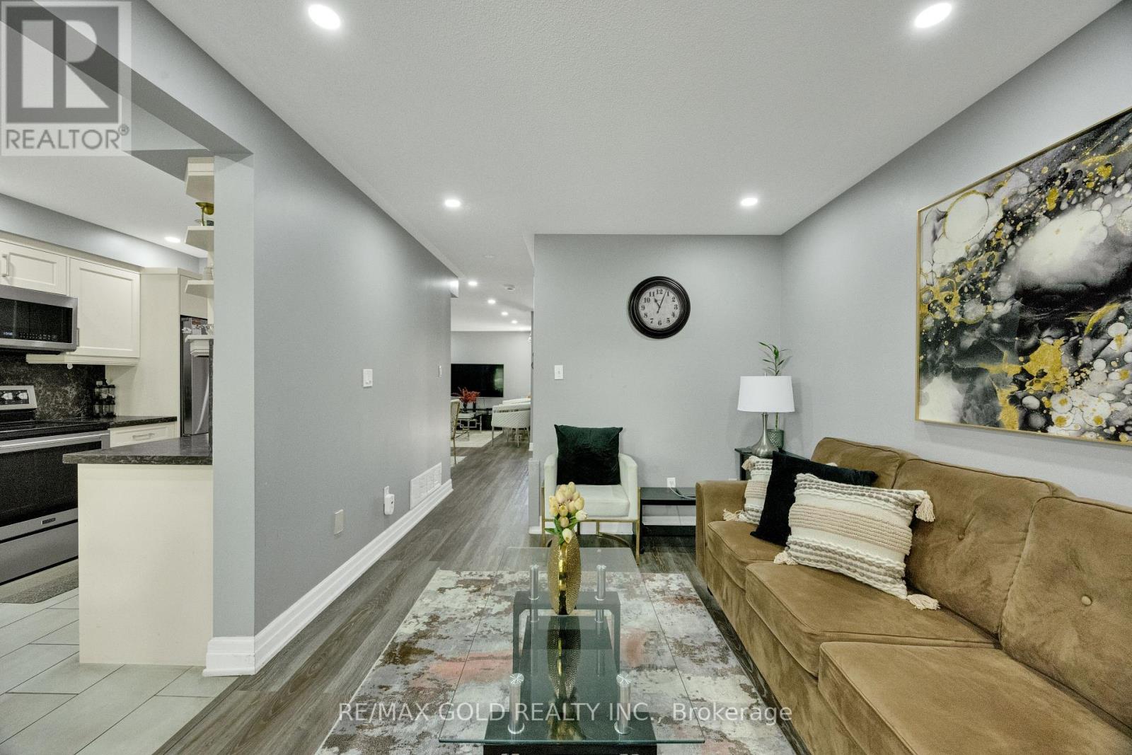 #75 2555 THOMAS STREET - 17