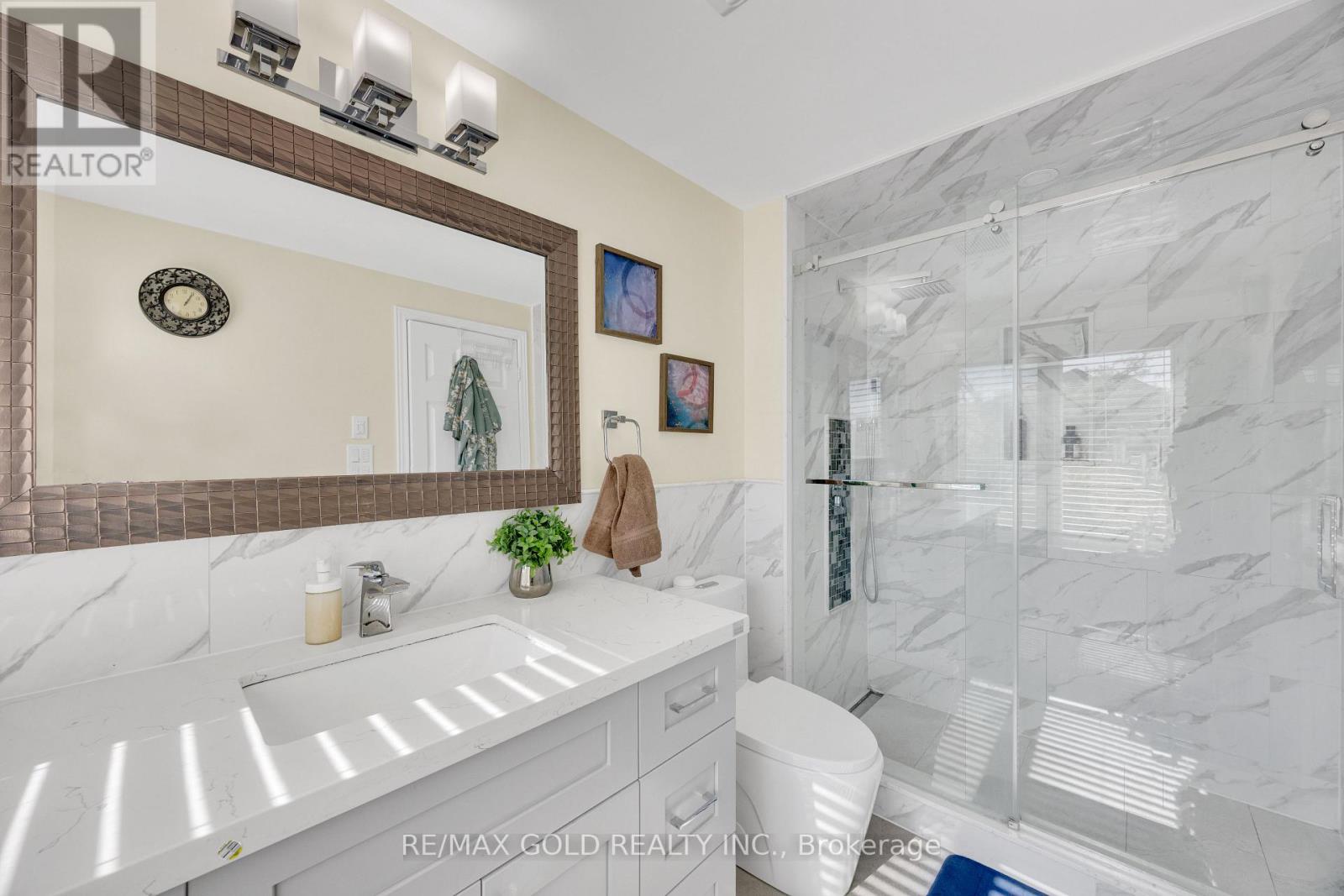 #75 2555 THOMAS STREET - Image 30