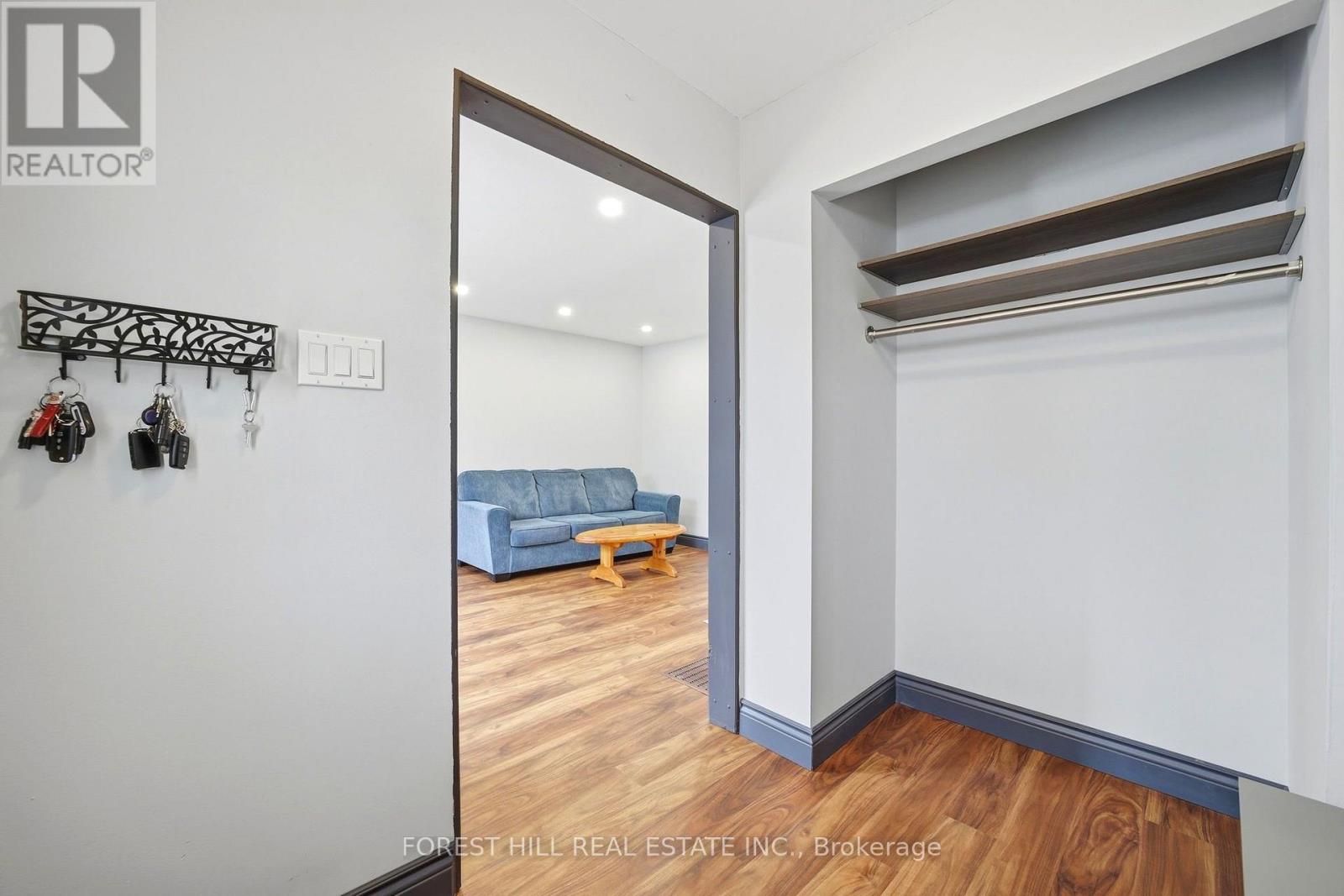 18 GRISELDA COURT - 6