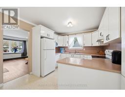 18 Griselda Court, Brampton, ON L6S1M6 Photo 10